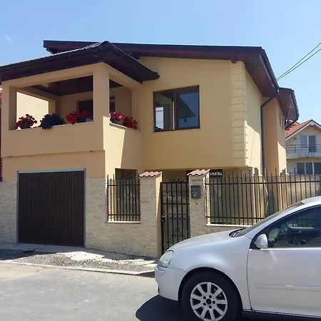 Casa De Vacanta Villa *